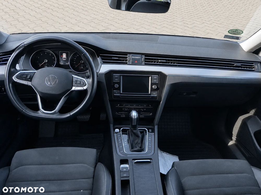 Volkswagen Passat 1.5 TSI EVO Elegance DSG - 5