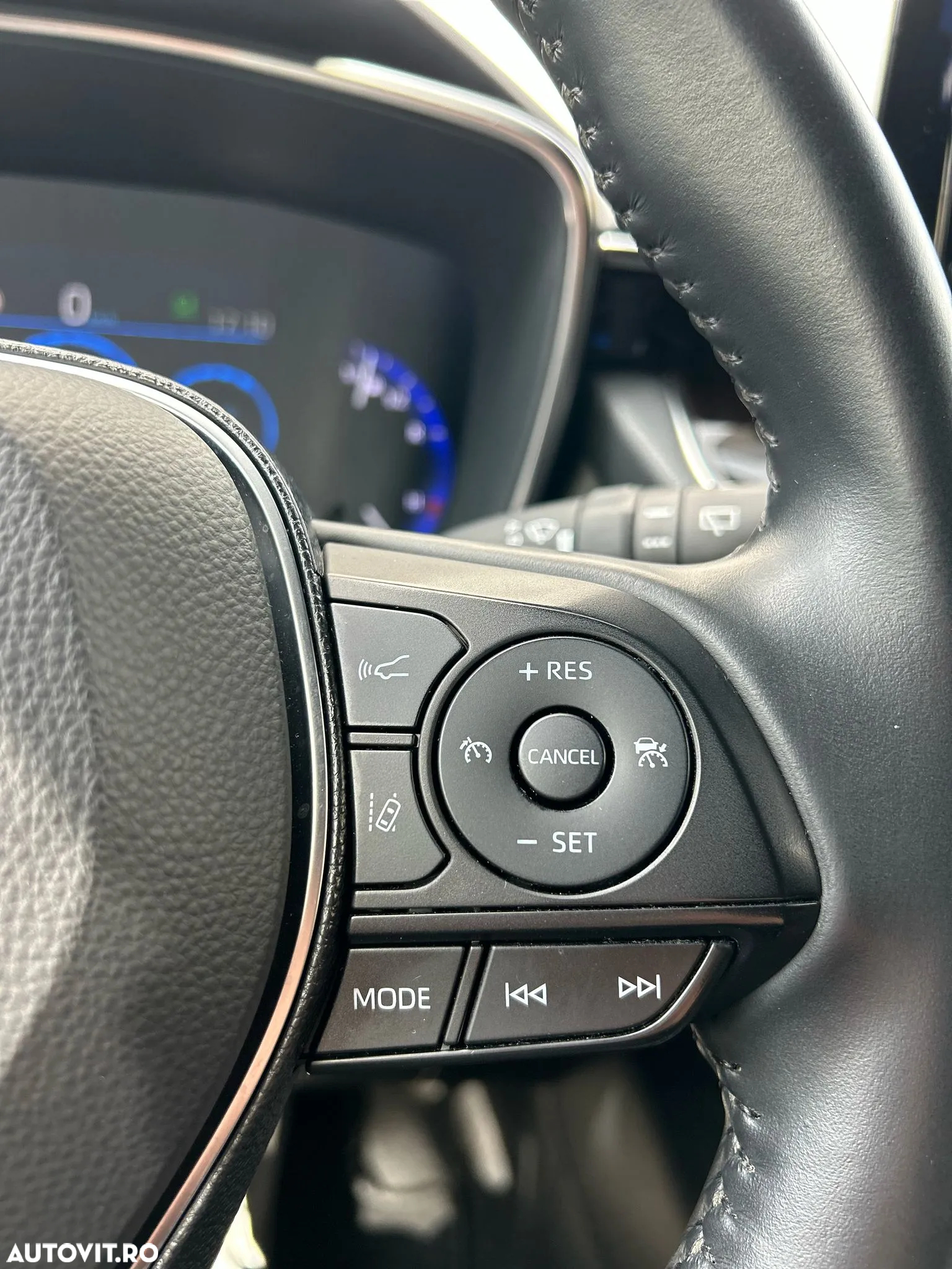 Toyota Corolla 2.0 Hybrid Touring Sports Lounge - 15