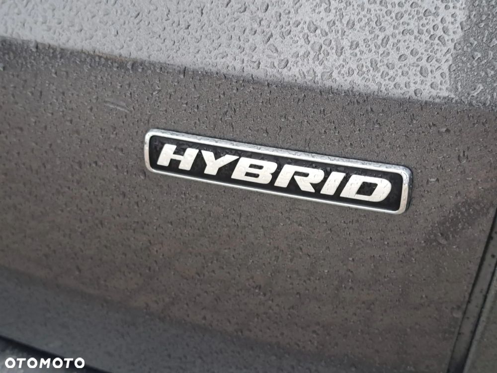 Ford Kuga 2.5 Duratec FHEV ST-LINE - 32