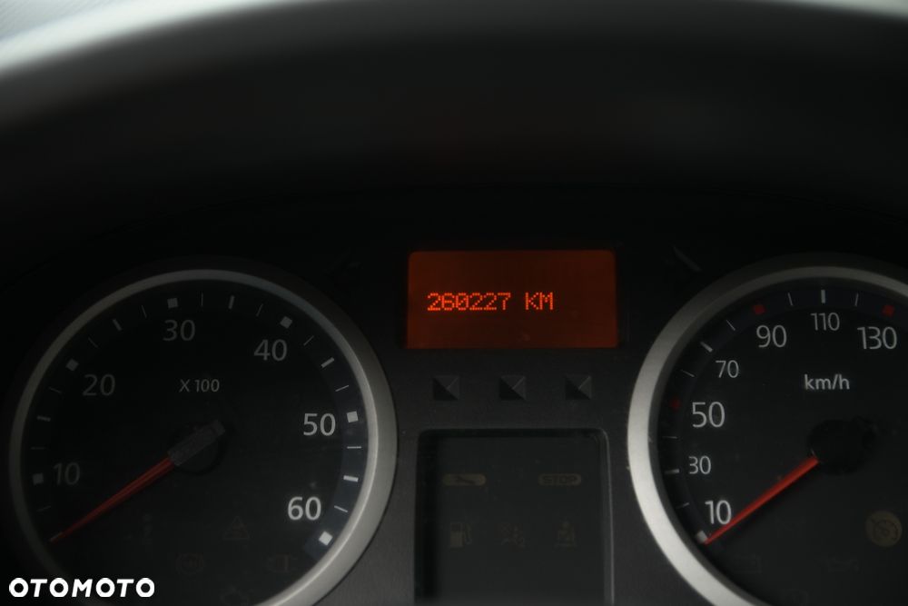 Renault Trafic FAP Passenger Black Edition - 36