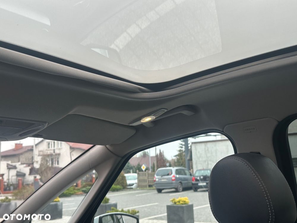 Ford S-Max 2.0 TDCi DPF Titanium X - 17