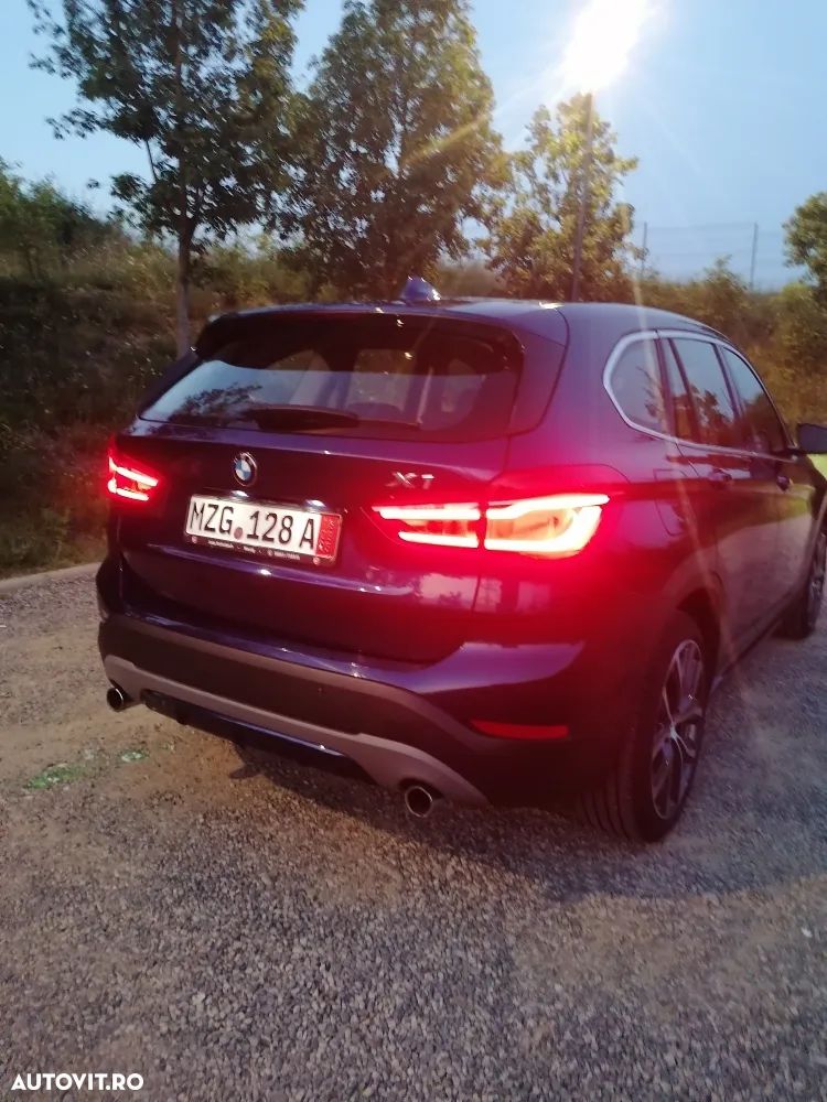 BMW X1 xDrive20i AT Sport Line - 12