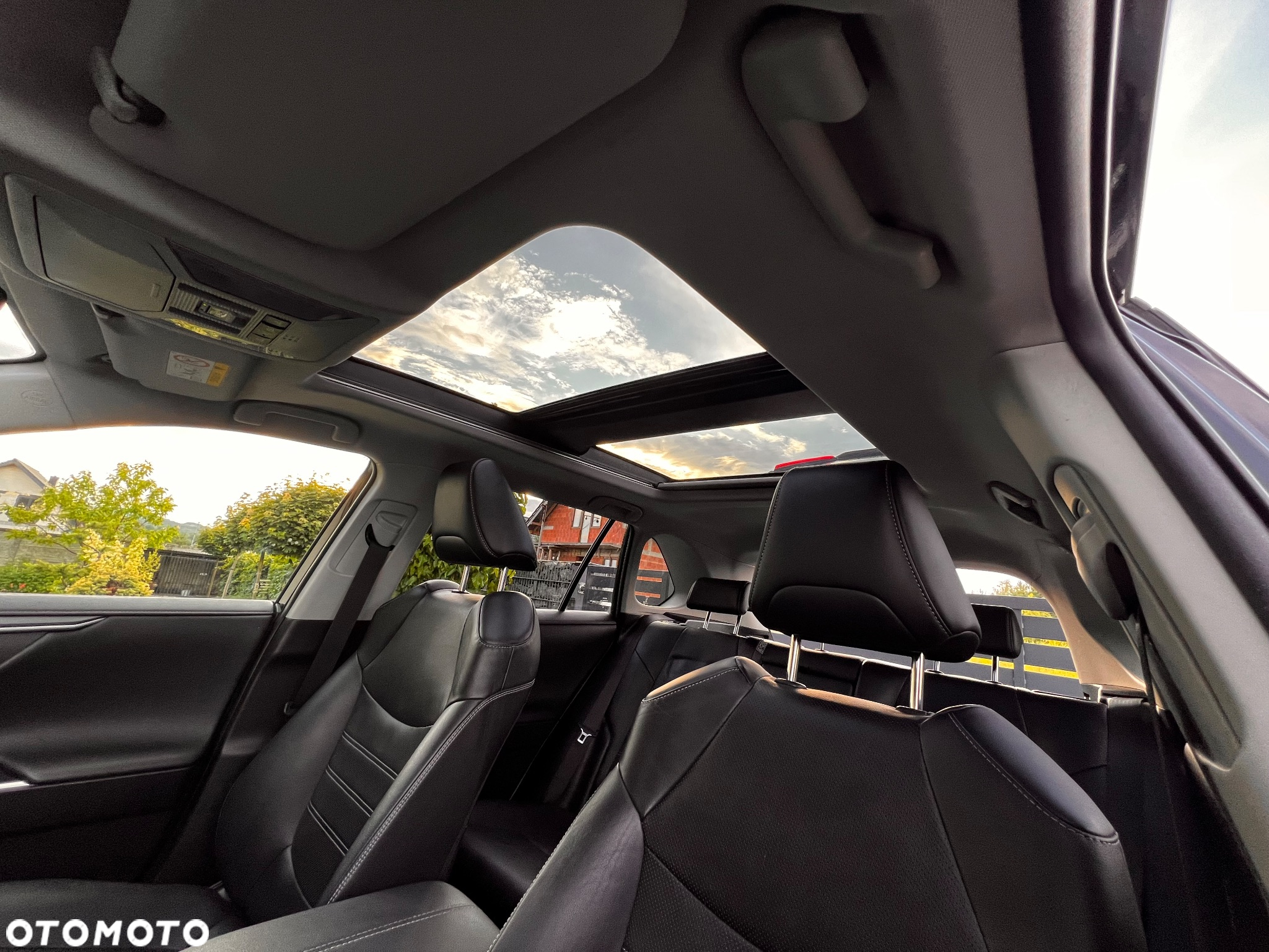 Toyota RAV4 2.5 Hybrid Executive 4x4 - 16