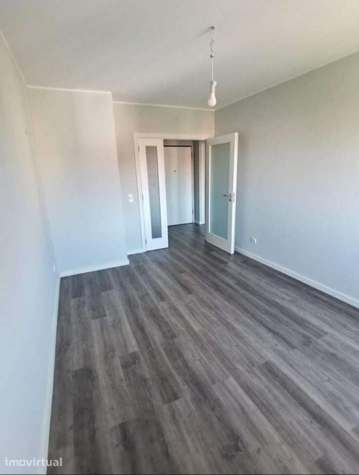 Arrendamento de apartamento mobilado. Localização privilegiada. - Grande imagem: 3/7