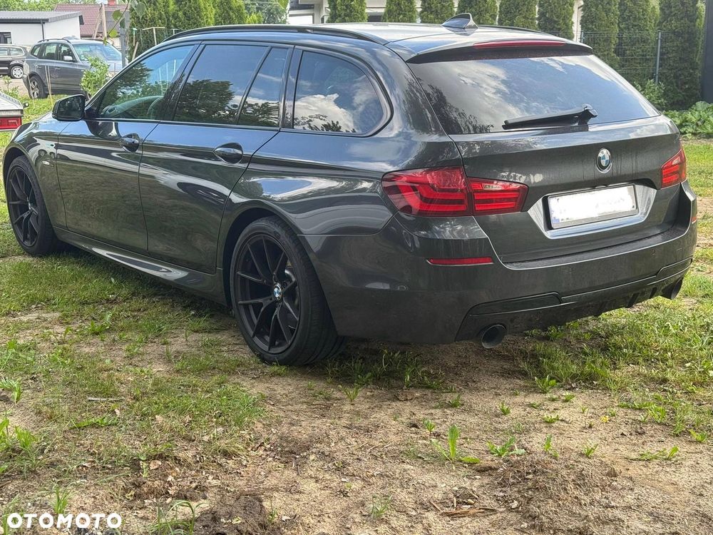 BMW Seria 5 535d Sport-Aut Luxury Line - 7