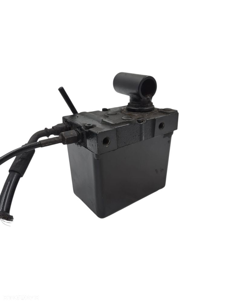 POMPKA PODNOSZENIA KABINY MERCEDES ACTROS MP4 - 1