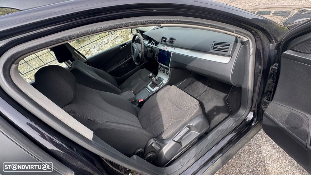 VW Passat Variant 2.0 TDI Confortline - 10