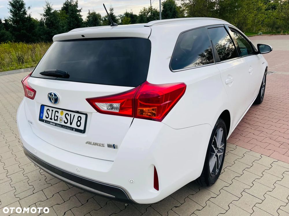 Toyota Auris 1.8 HSD Luna - 6