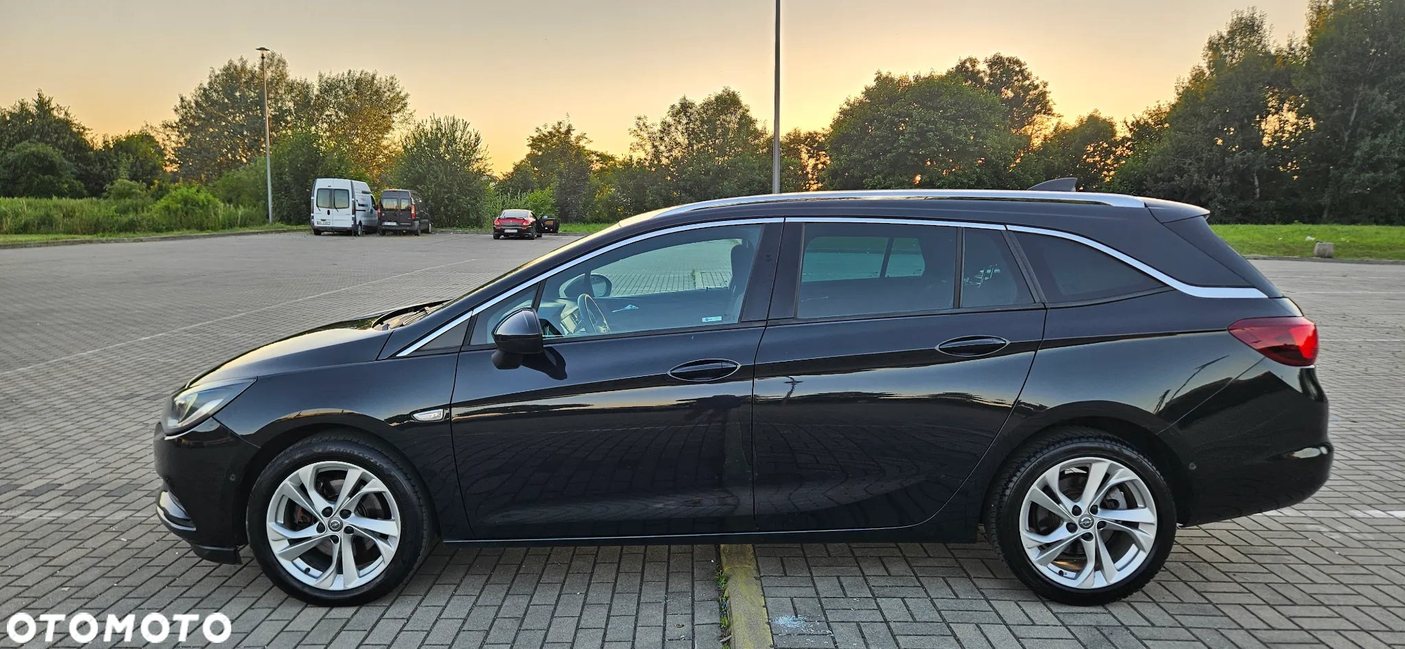 Opel Astra 1.6 D Start/Stop Sports Tourer Business - 20