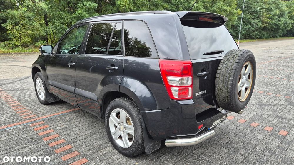 Suzuki Grand Vitara 2.4 De Luxe - 7