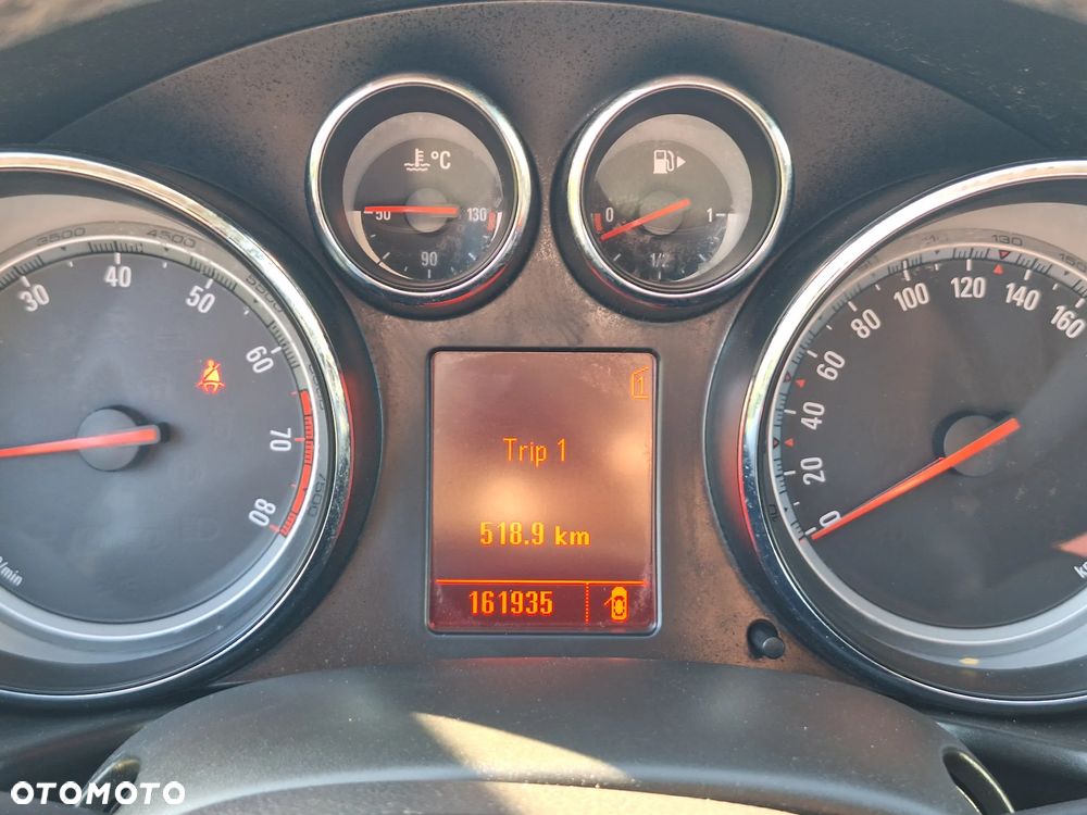 Opel Insignia - 14