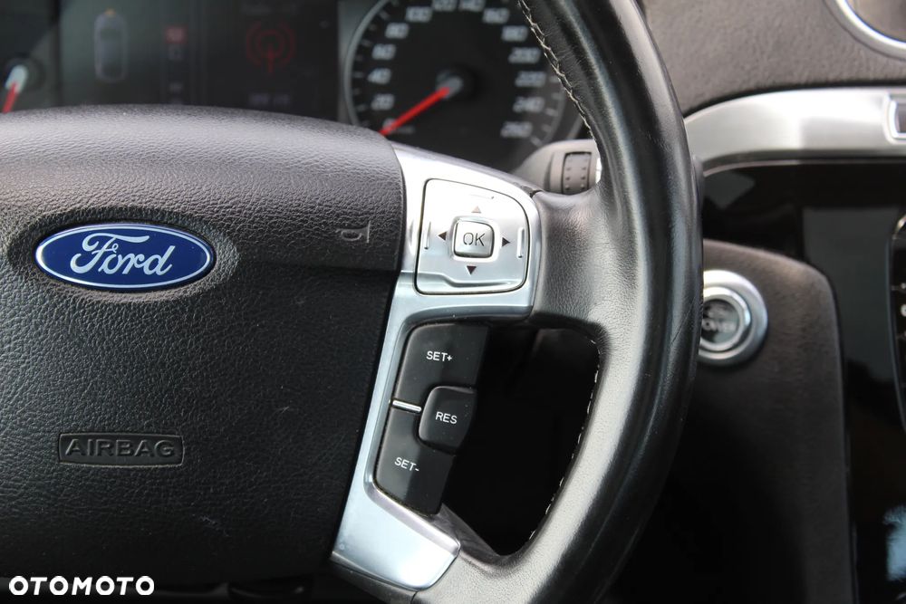 Ford S-Max 2.0 TDCi DPF Titanium - 23