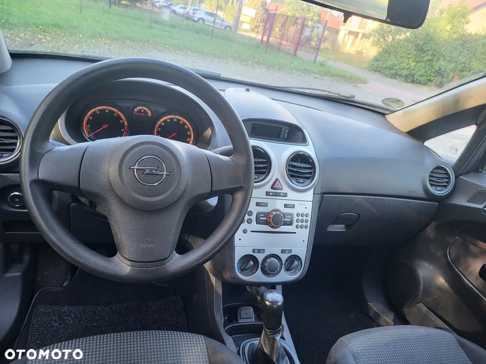 Opel Corsa 1.2 16V Enjoy - 8