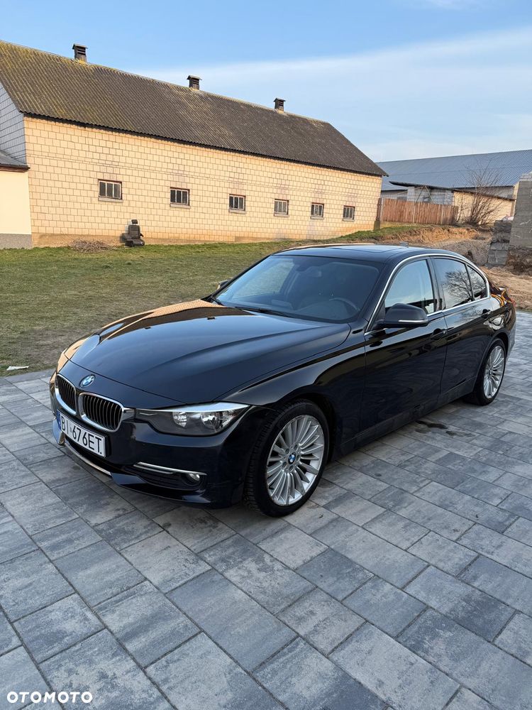 BMW Seria 3 320i xDrive - 1