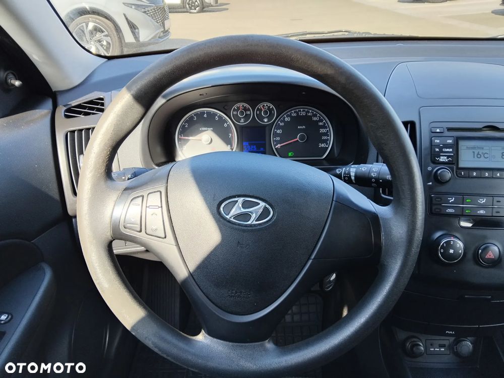 Hyundai i30 1.4 Blue Classic - 13