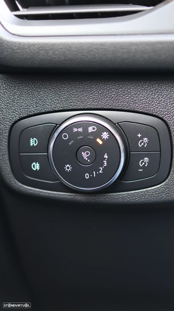 Ford Focus SW 1.5 TDCi EcoBlue ST-Line - 19