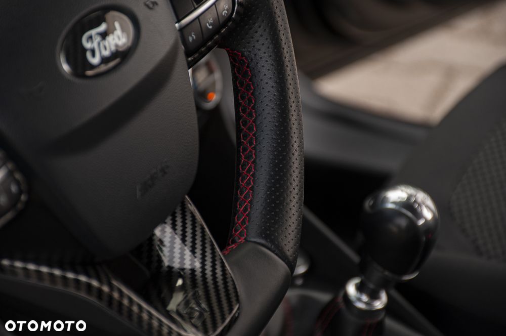 Ford Fiesta 1.0 EcoBoost S&S ST-LINE - 38