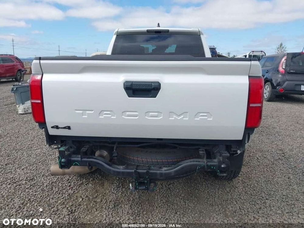 Toyota Tacoma - 5