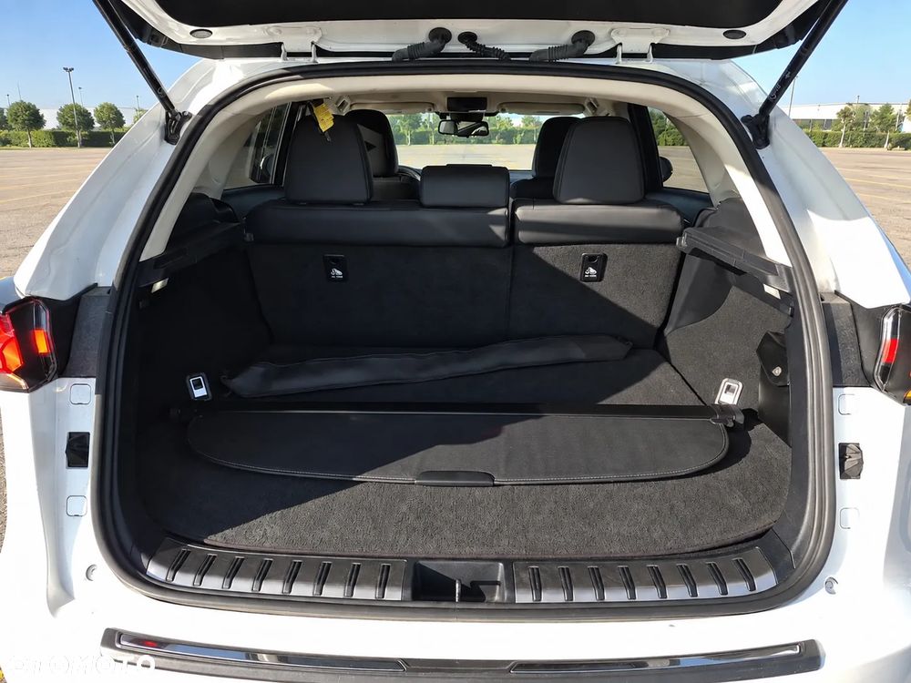 Lexus NX 300 Prestige AWD - 11