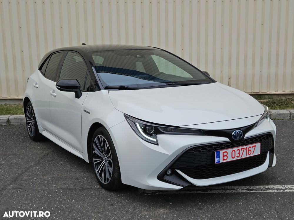Toyota Corolla 2.0 HSD Exclusive Plus GR Sport Bi-Tone - 31