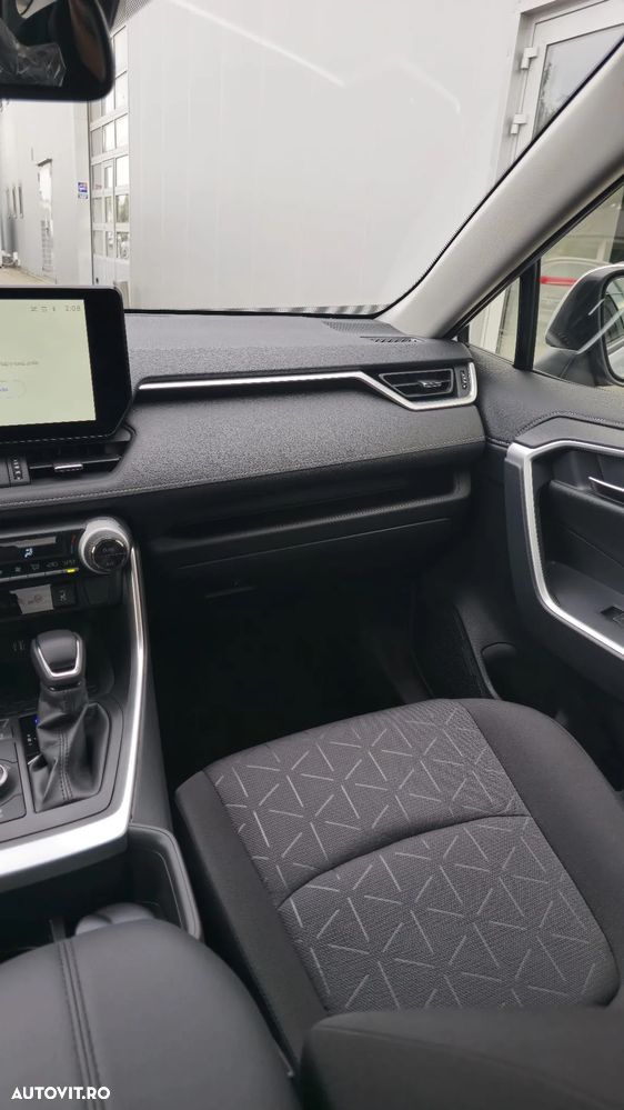 Toyota RAV4 - 14