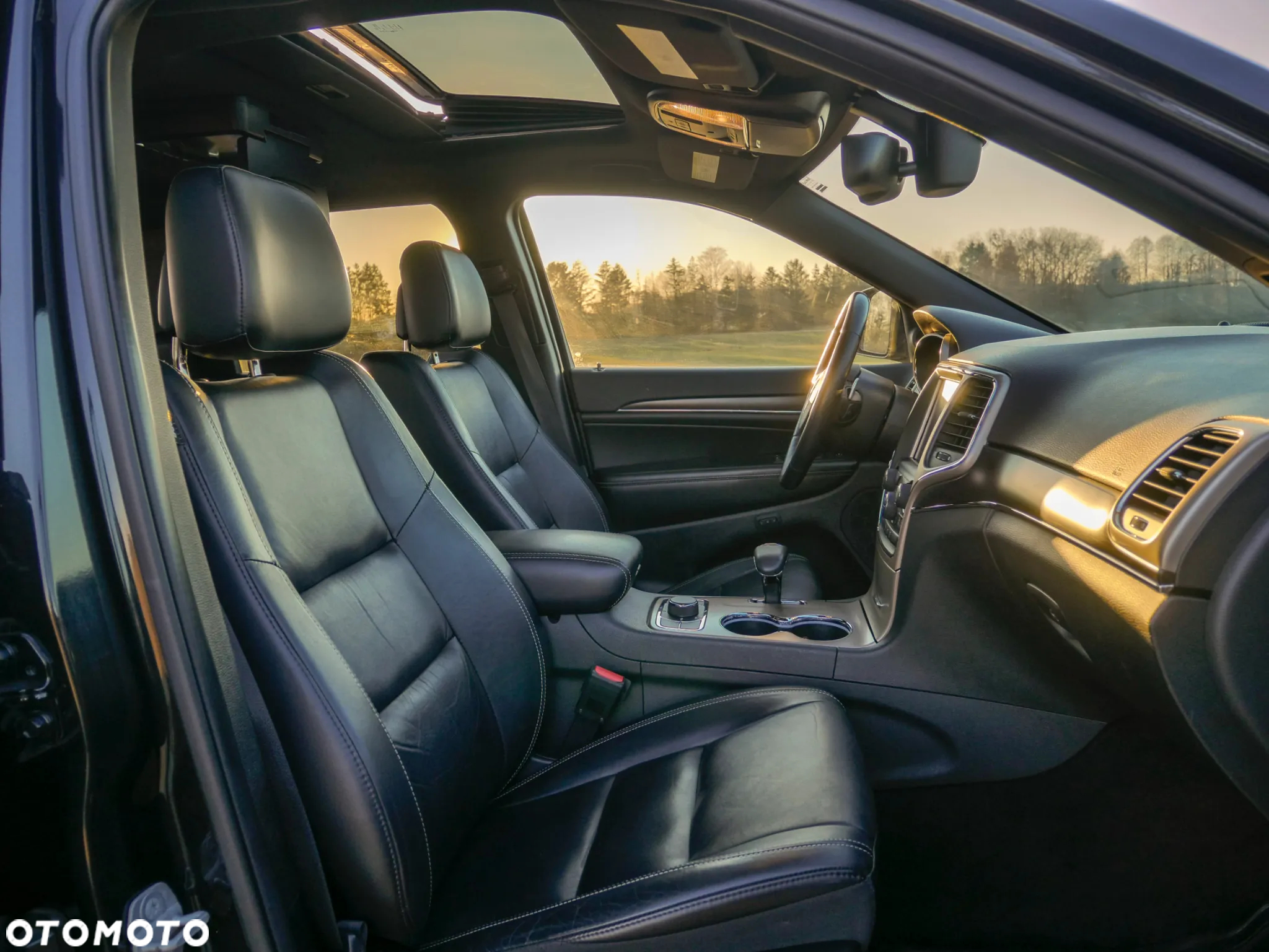 Jeep Grand Cherokee - 9