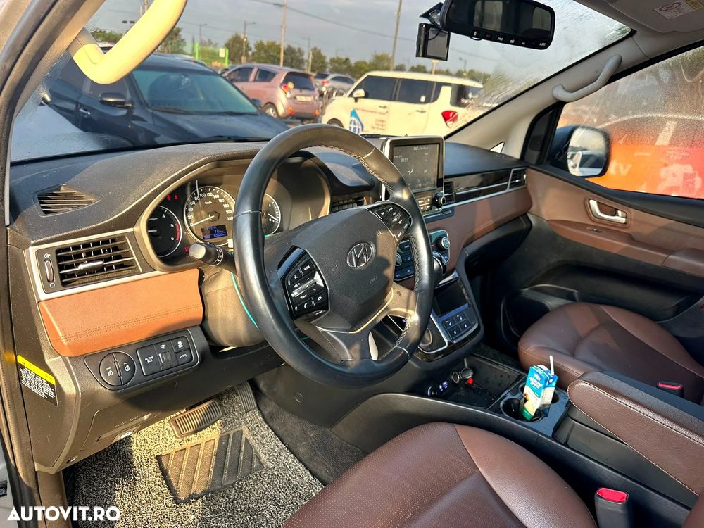 Hyundai H-1 Starex - 14