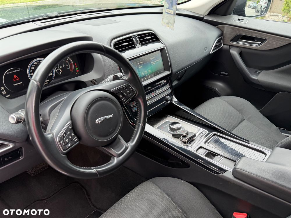 Jaguar F-Pace 2.0 i4D AWD Prestige - 10