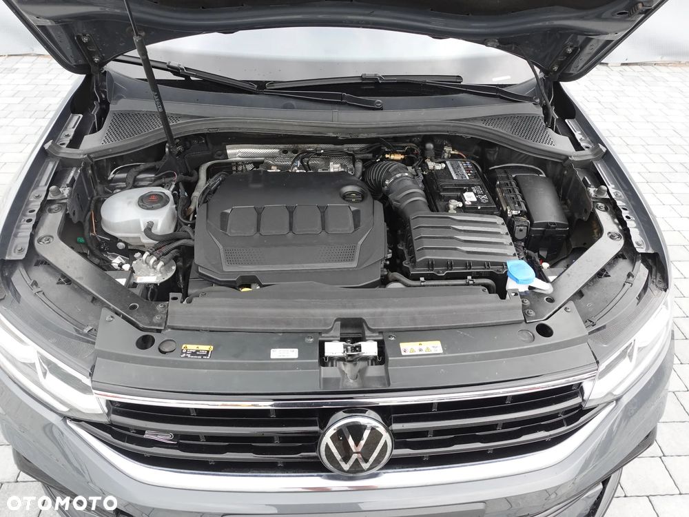 Volkswagen Tiguan 2.0 TDI SCR 4MotION DSG R-Line - 16