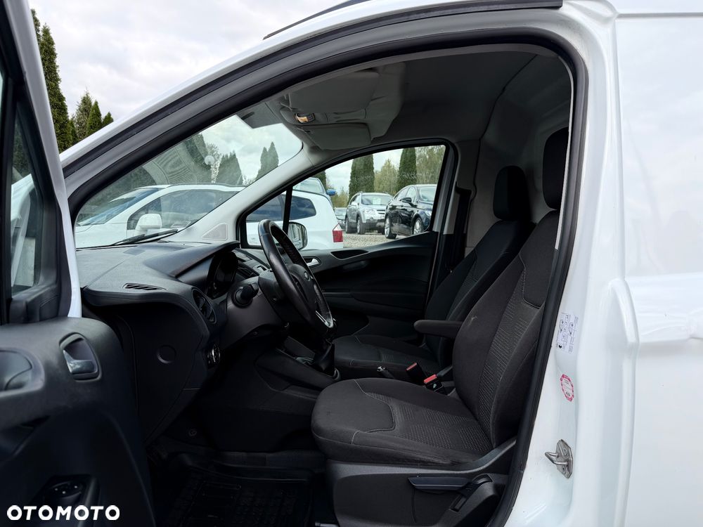 Ford Transit Courier Trend - 13