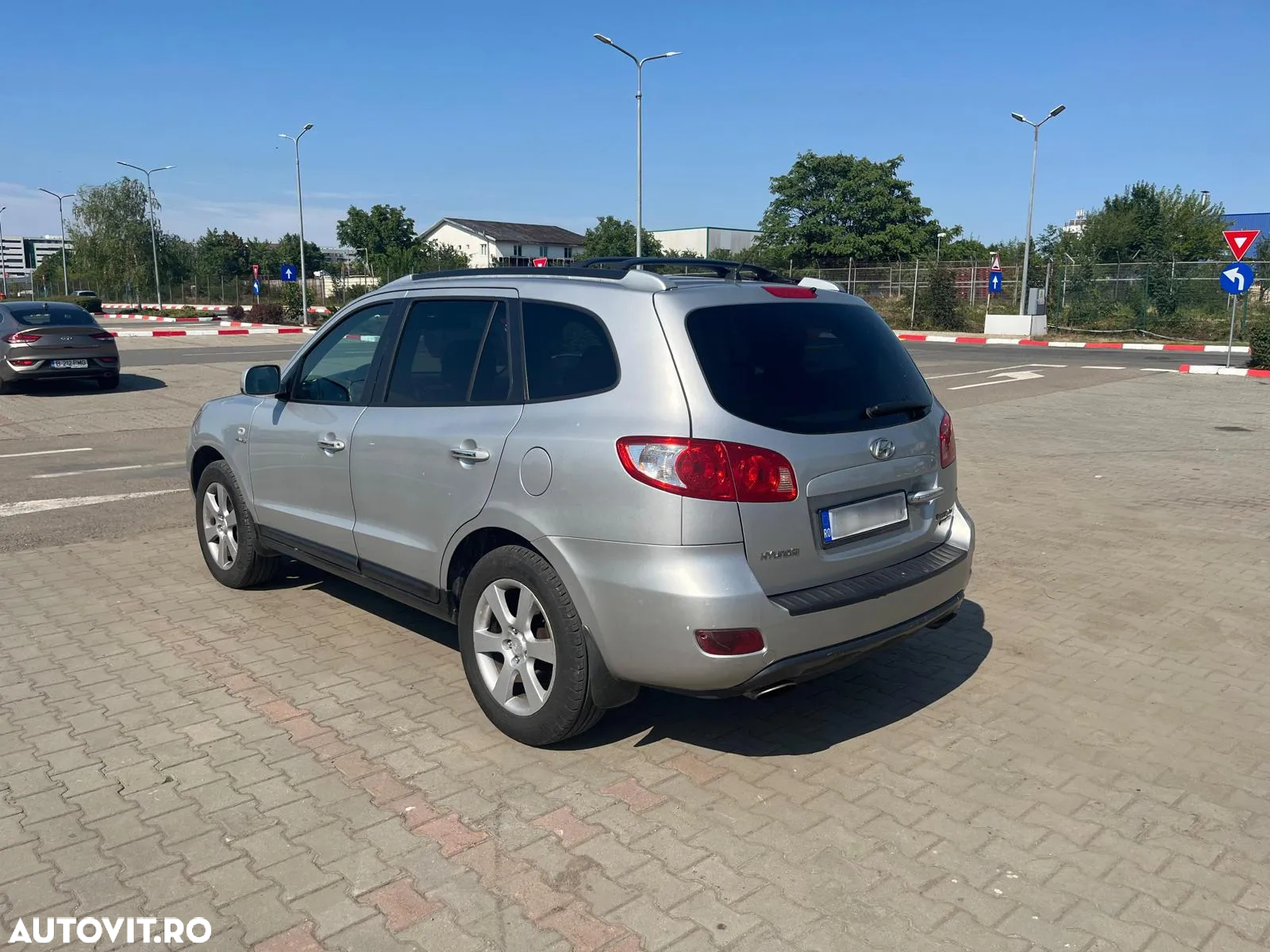 Hyundai Santa Fe 2.2 DSL VGT 5 SEATS 4WD - 5