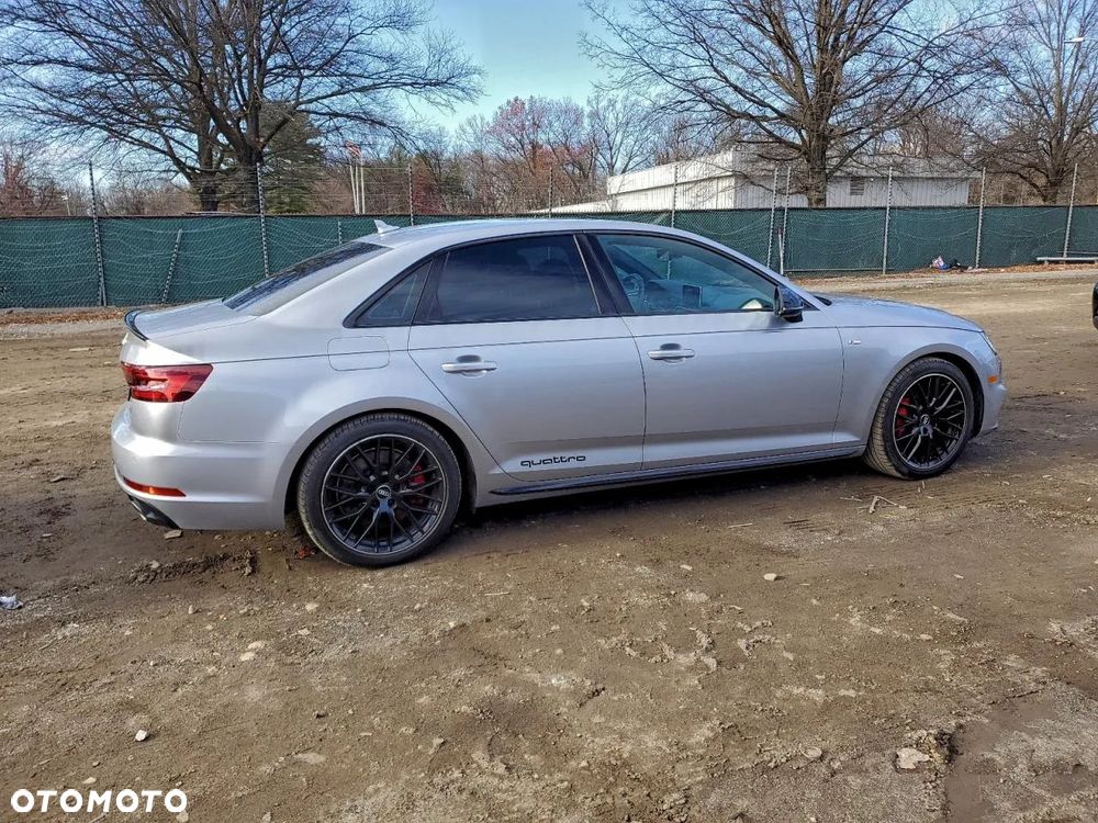 Audi A4 Limousine 2.0 TFSI quattro S tronic design - 4