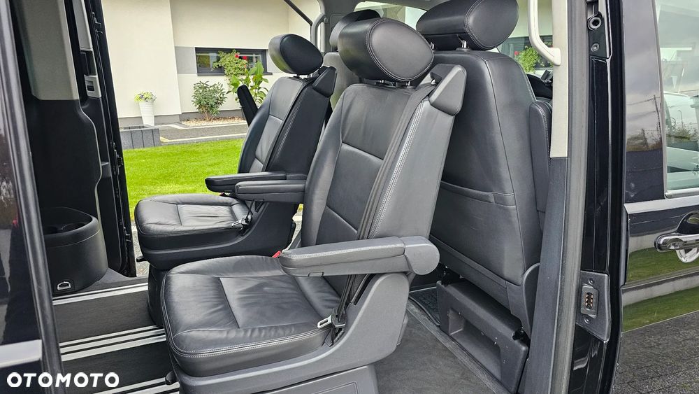 Volkswagen Multivan - 10