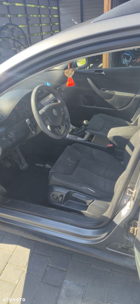 Volkswagen Passat - 7