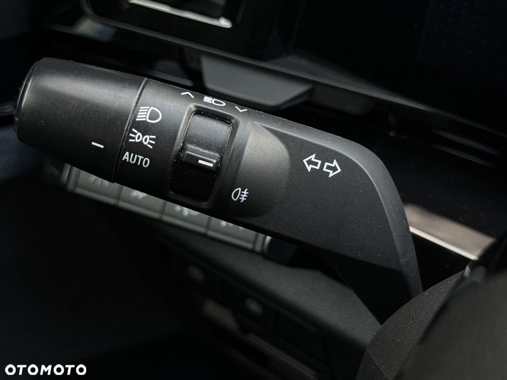Renault Austral 1.3 TCe mHEV Evolution - 37