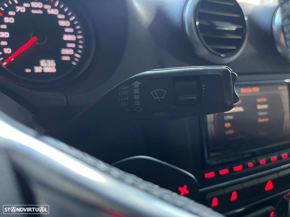 Audi A3 Sportback 1.6 TDI DPF S tronic S line Sport Pack - 19