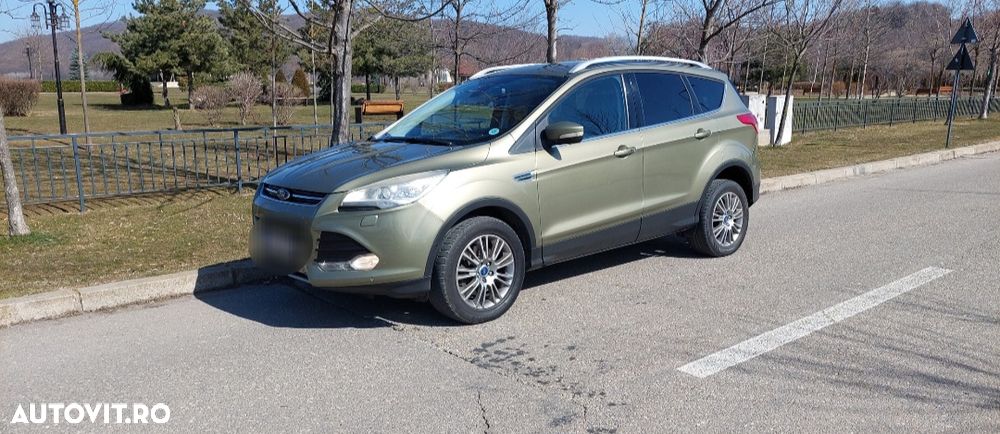 Ford Kuga 2.0 TDCi Powershift 4WD Titanium - 3