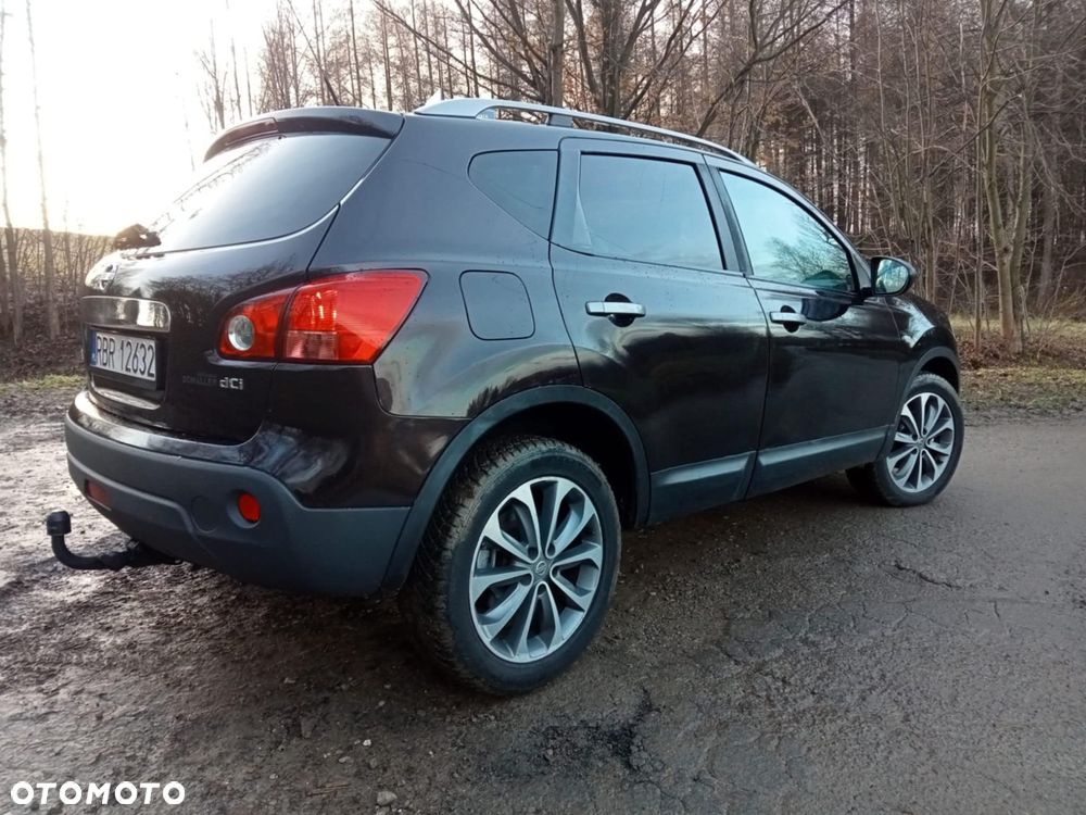 Nissan Qashqai 2.0 dCi 4x4 Tekna - 3