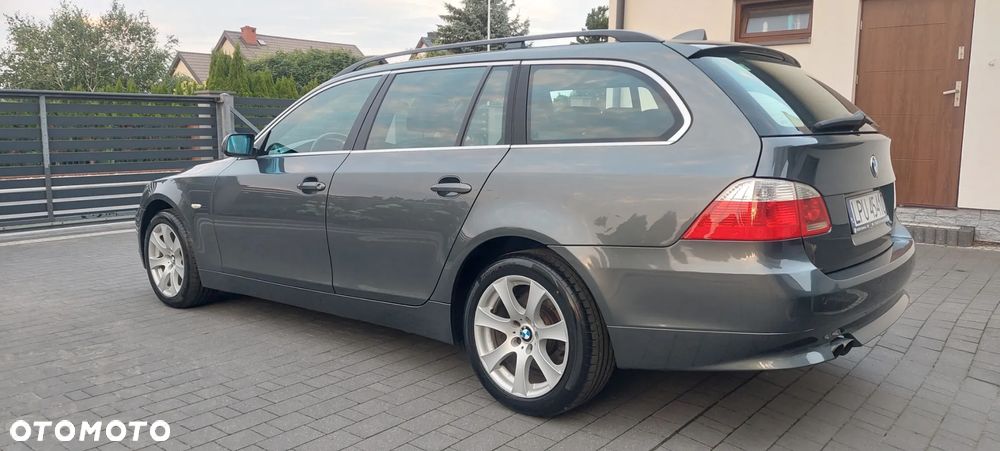 BMW Seria 5 525i - 26