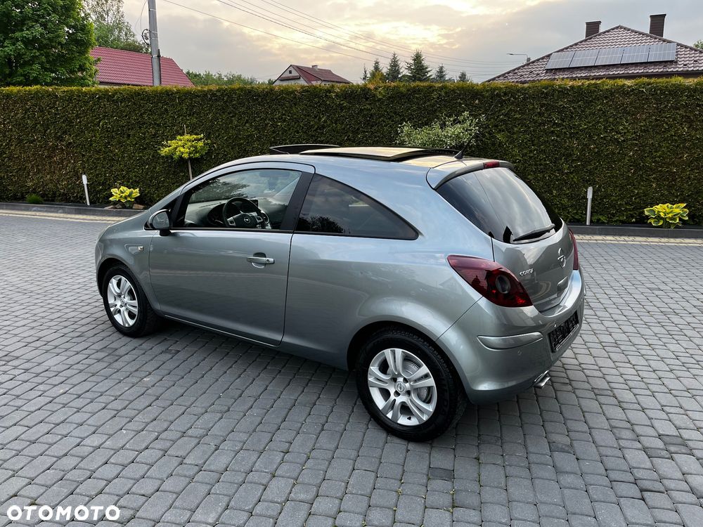 Opel Corsa 1.4 16V Edition - 6