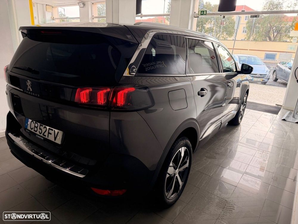 Peugeot 5008 1.2 PureTech Allure Pack EAT8 - 11