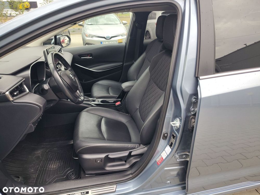 Toyota Corolla 1.8 Hybrid Executive - 8