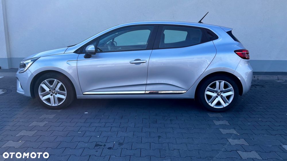 Renault Clio - 11