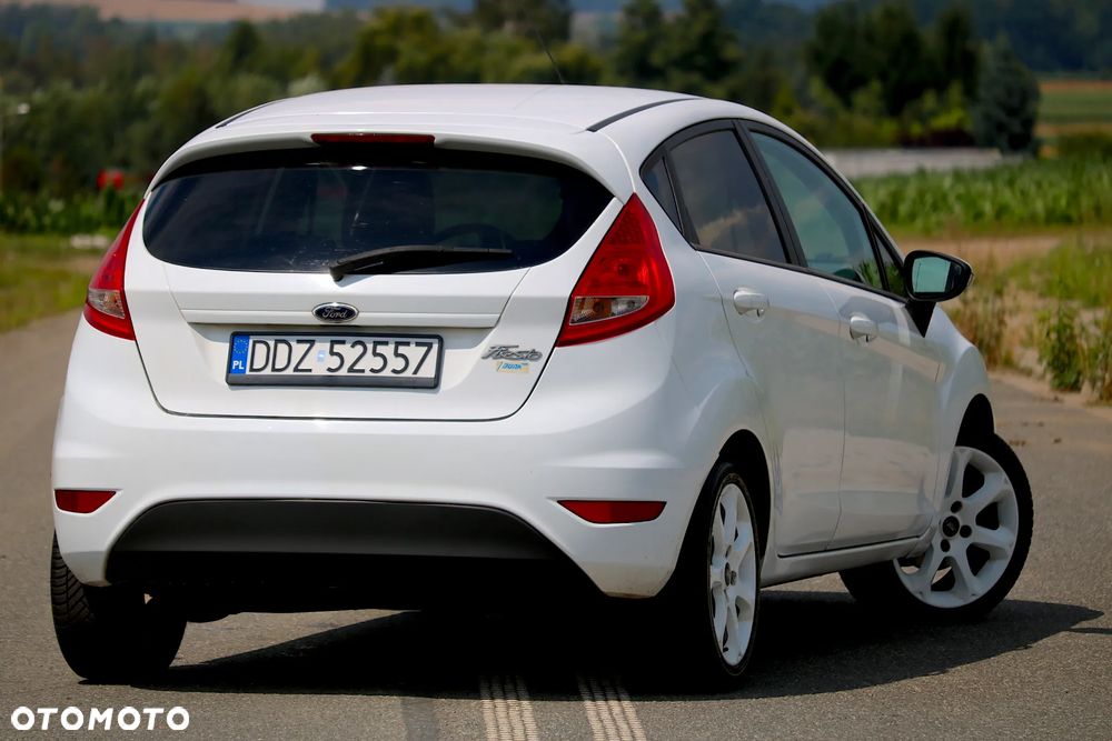 Ford Fiesta 1.25 Platinium X EU5 - 26
