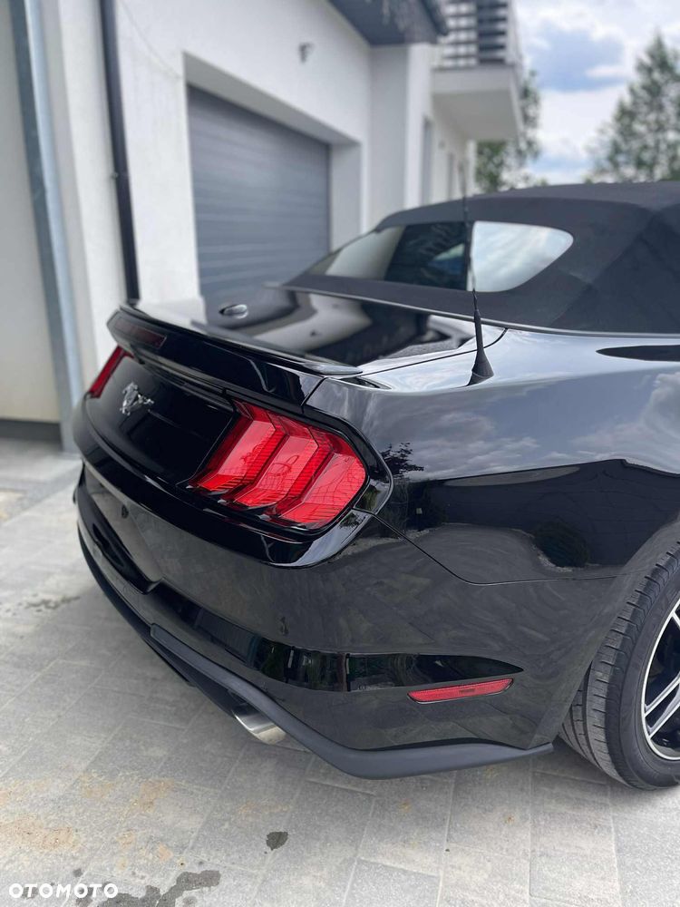 Ford Mustang 2.3 EcoBoost - 16