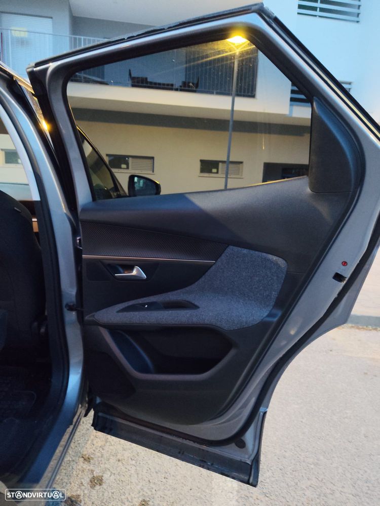 Peugeot 3008 1.6 BlueHDi Allure EAT6 - 8
