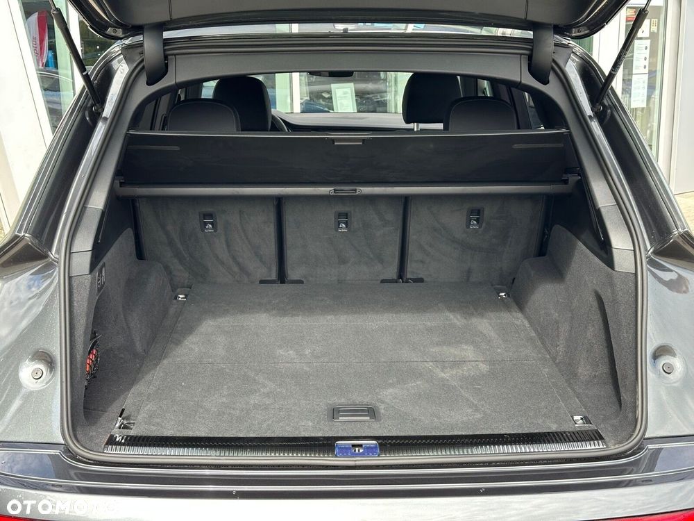 Audi Q7 - 8