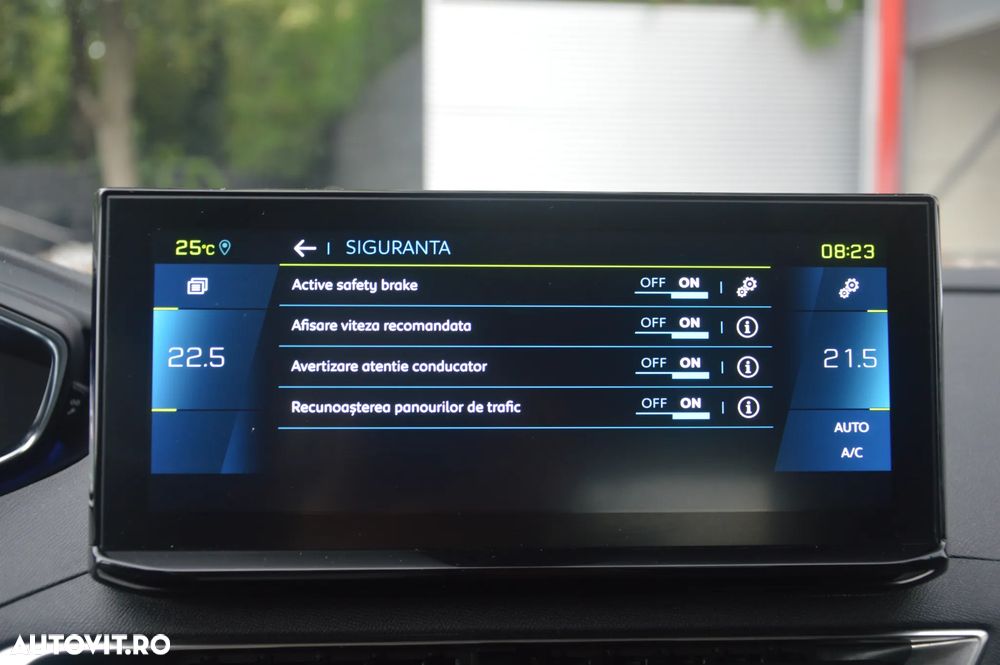 Peugeot 3008 225 e-EAT8 Allure - 39