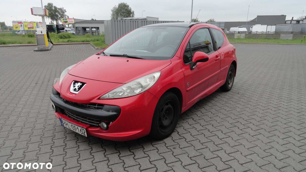 Peugeot 207 - 1