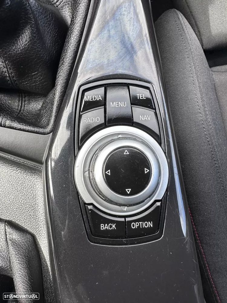 BMW 116 d EDynamics Line Sport — fotografia 32